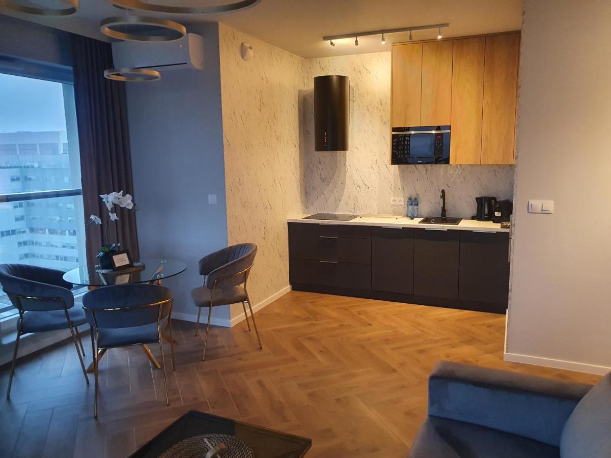 Pietro Sokolska 30 Towers: Luxury Apartments with City Views Katowice Exterior photo