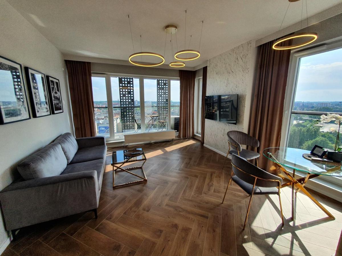 Pietro Sokolska 30 Towers: Luxury Apartments with City Views Katowice Exterior photo