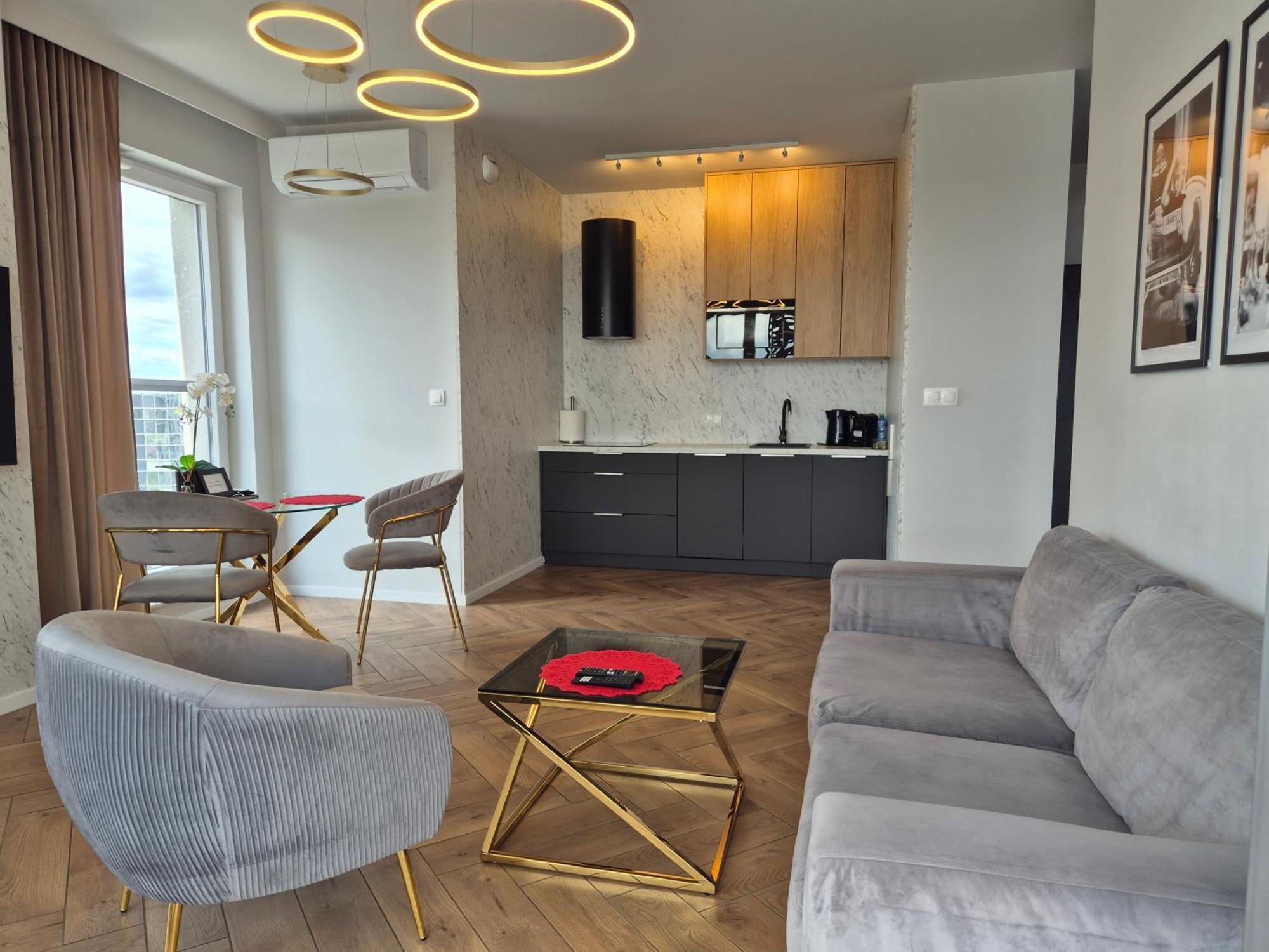 Pietro Sokolska 30 Towers: Luxury Apartments with City Views Katowice Exterior photo